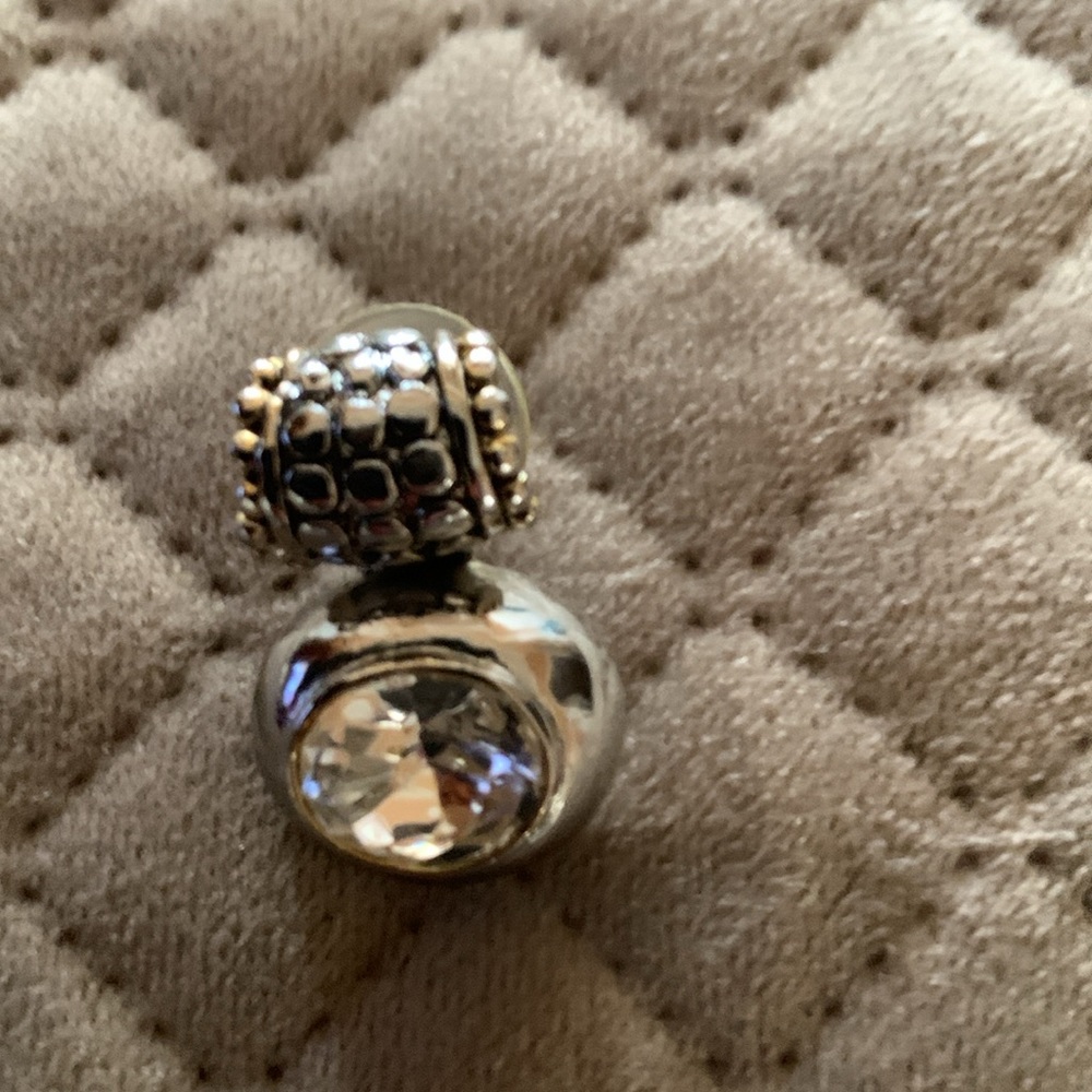 Jewelry - Picture 4 of 4